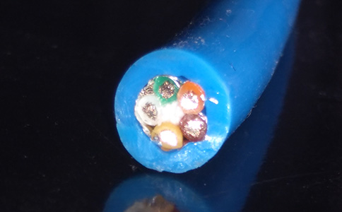 如何選擇高柔性拖鏈電纜型號(hào)規(guī)格？